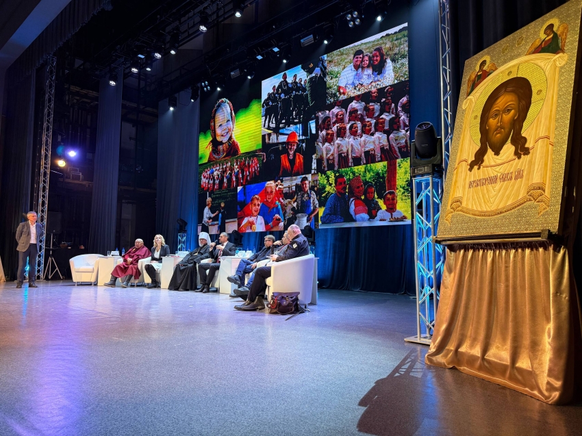 Русский форум: Губернатор Забайкалья рассказал, что бойцы СВО не делят друг друга на нации, а вместе куют Победу 