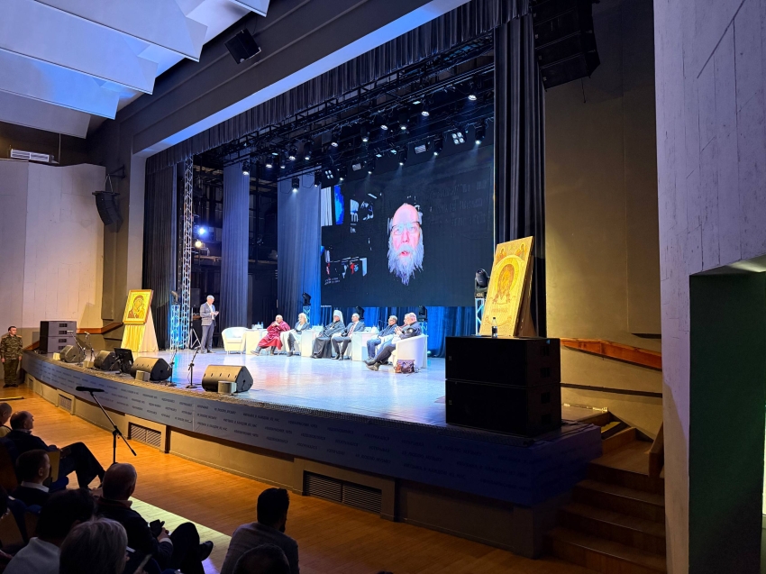 Русский форум: Александр Дугин о том, кто такой «русский» в современном мире