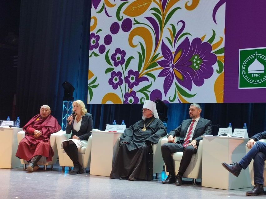 Русский форум: Российская актриса Мария Шукшина рассказала о роли культуры и кинематографа 