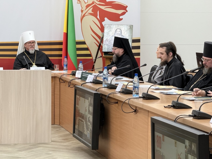 ​Митрополит Читинский и Петровск-Забайкальский Димитрий рассказал о важности сохранения русского языка и борьбы со сквернословием