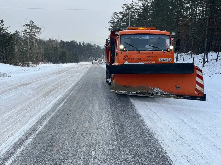 ​Техника для чистки снега задействована в Чите и Читинском округе