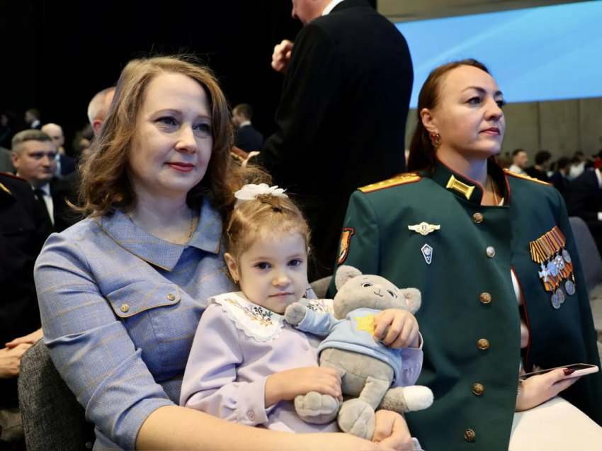 ​Прямой разговор — 2025: Жители Забайкалья поблагодарили Александра Осипова за внимание к ТОСам