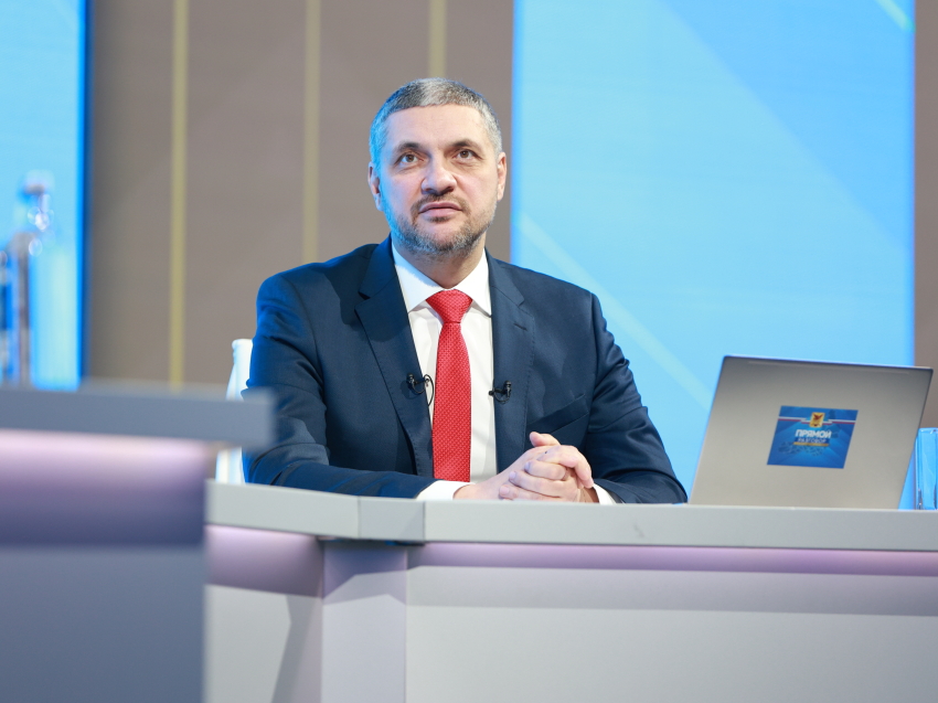 Александр Осипов поздравил забайкальцев Днём Героев Отечества