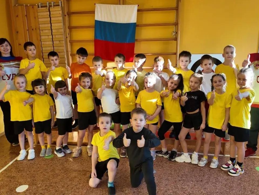 ​Дошколята сдают нормативы Всероссийского физкультурного-спортивного комплекса «Готов к труду и обороне»