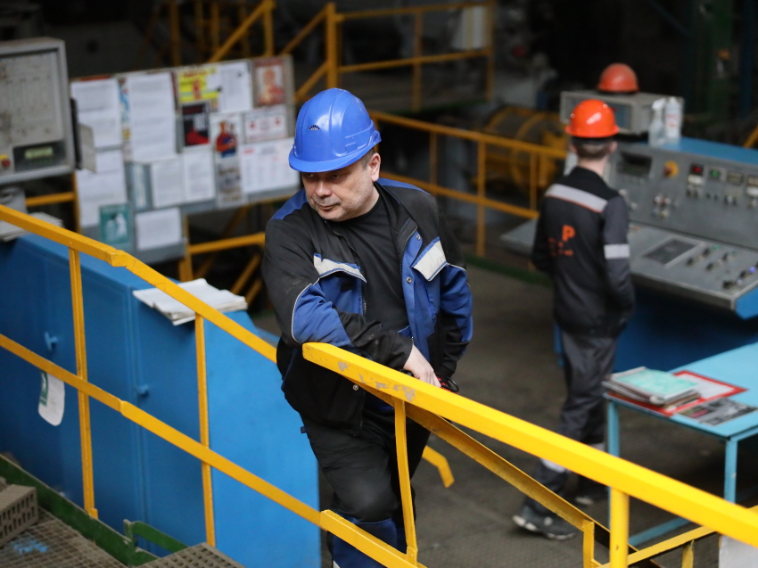 Экскаваторы-погрузчики, запчасти для крупной техники: машиностроительная отрасль Забайкалья развивается 