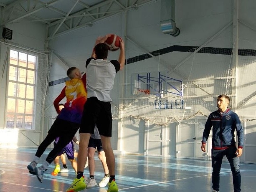 ​Межмуниципальный баскетбольный турнир в честь памяти участника СВО Алексея Попелицкого состоялся в Петровске-Забайкальском