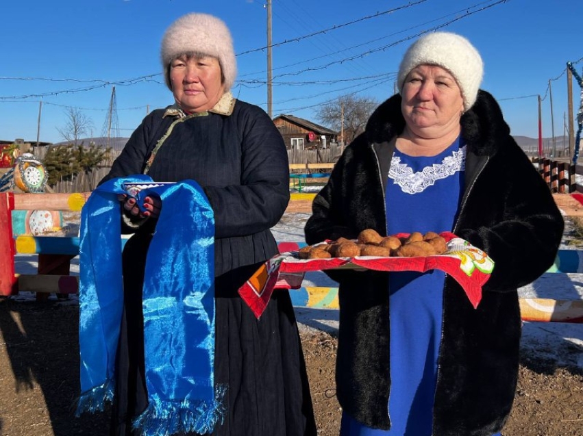 ​Улица Мира в Нарасуне стала ярче — этому поспособствовал местный ТОС