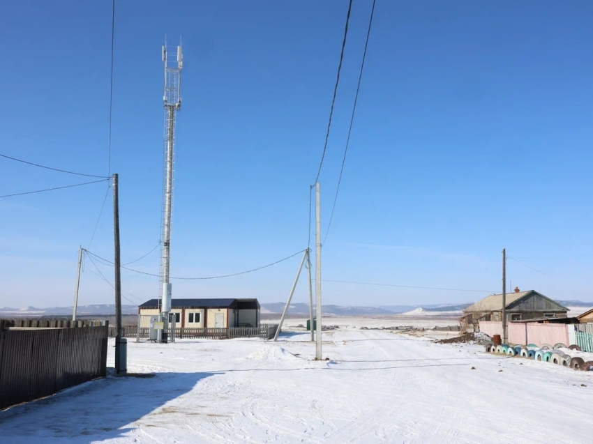 «Общаемся с родными и оперативно решаем общие вопросы»: Как мобильная связь изменила жизнь сотни жителей забайкальского села