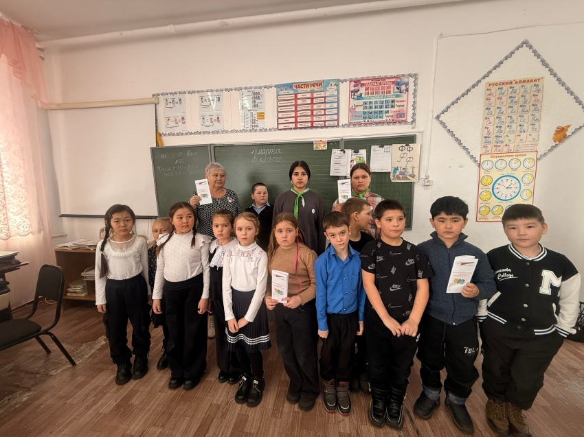 Ученики школы села Ковыли в Забайкалье разработали буклеты по раздельному сбору мусора 