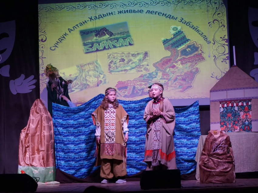 ​Районный конкурс школьных театров прошел в Шилке