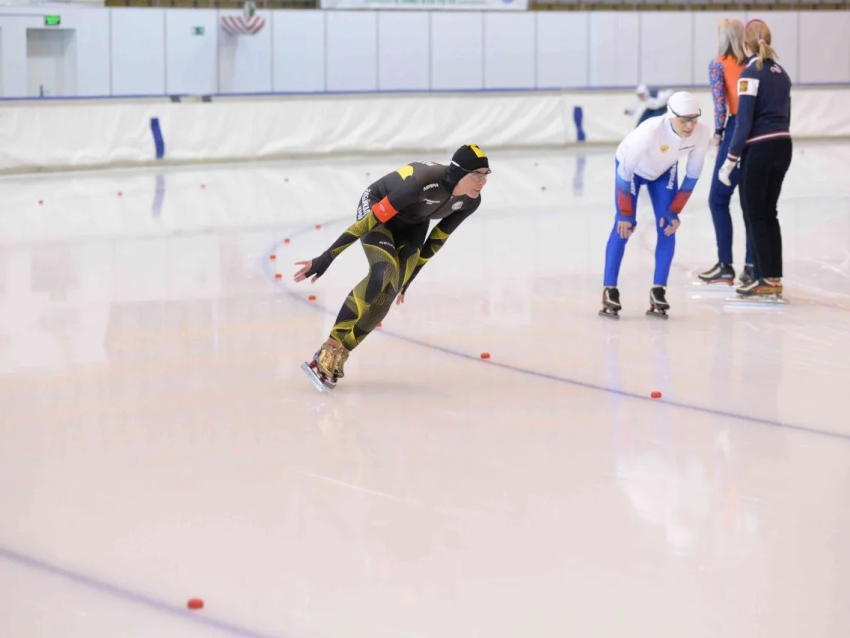 Тренер из Читы стала призером Всероссийских соревнований по конькобежному спорту