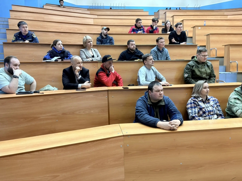 Минлес Забайкалья и волонтеры обсудили взаимодействие при тушении пожаров