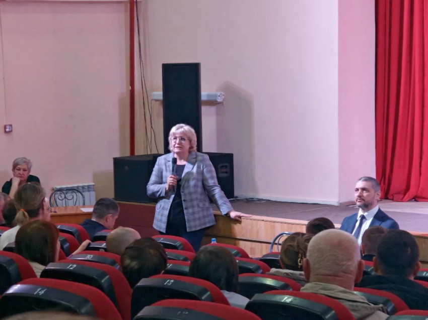 ​Марина Секержитская: Вопрос с размещением воспитанников детских садов в Красном Чикое решаем