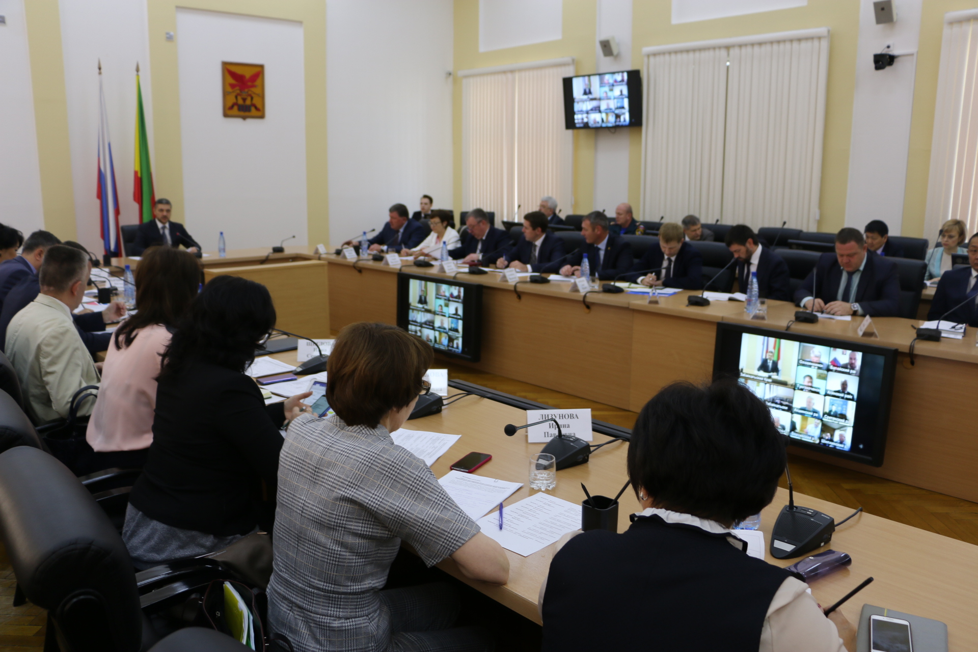 Александр Осипов поставил задачу держать на постоянном контроле обеспечение безопасности в детских лагерях
