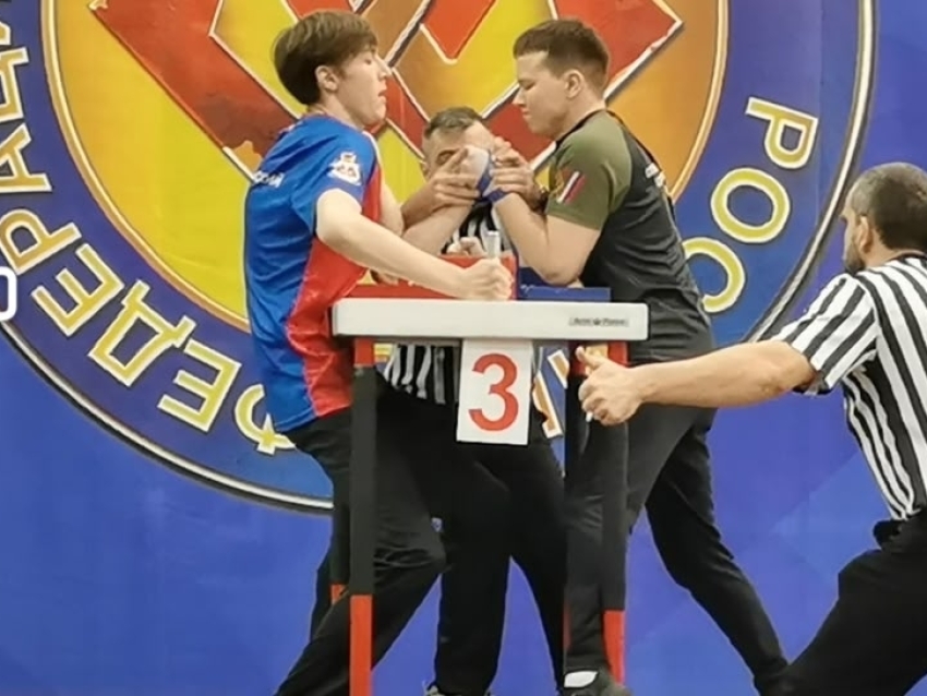 В Чите пройдут соревнования по армрестлингу в честь Дня Победы