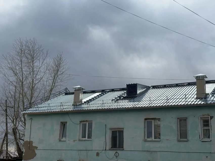Крышу дома по улице Партизанская, 3 капитально отремонтировали в Шилке 