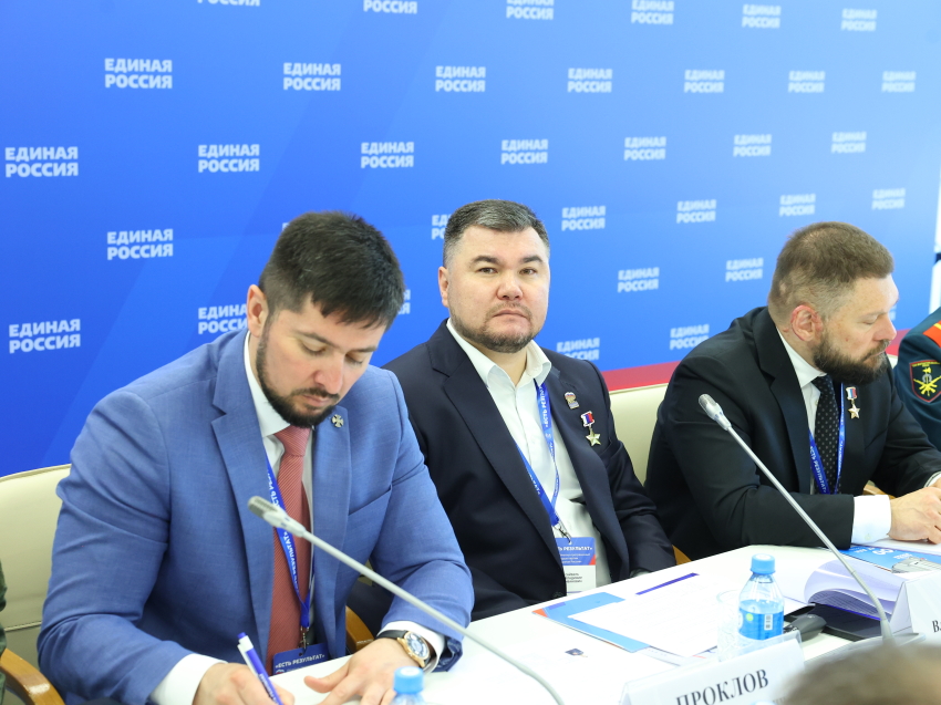 От жилья до готового рабочего места: Герои России предложили включить в Народную программу «Единой России новые механизмы адаптации ветеранов СВО 
