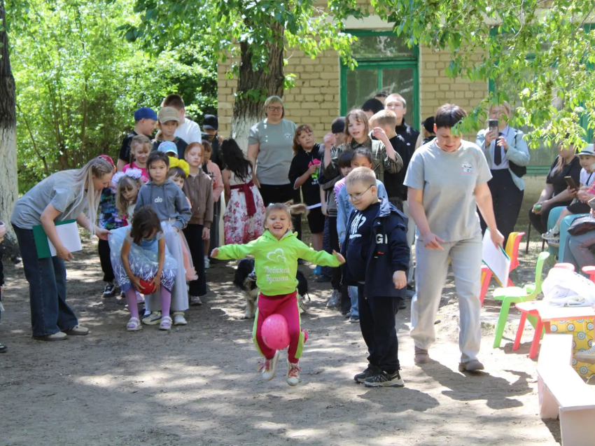 ​Турнирами и флешмобом отметили День защиты детей в Семейном многофункциональном центре Забайкалья   