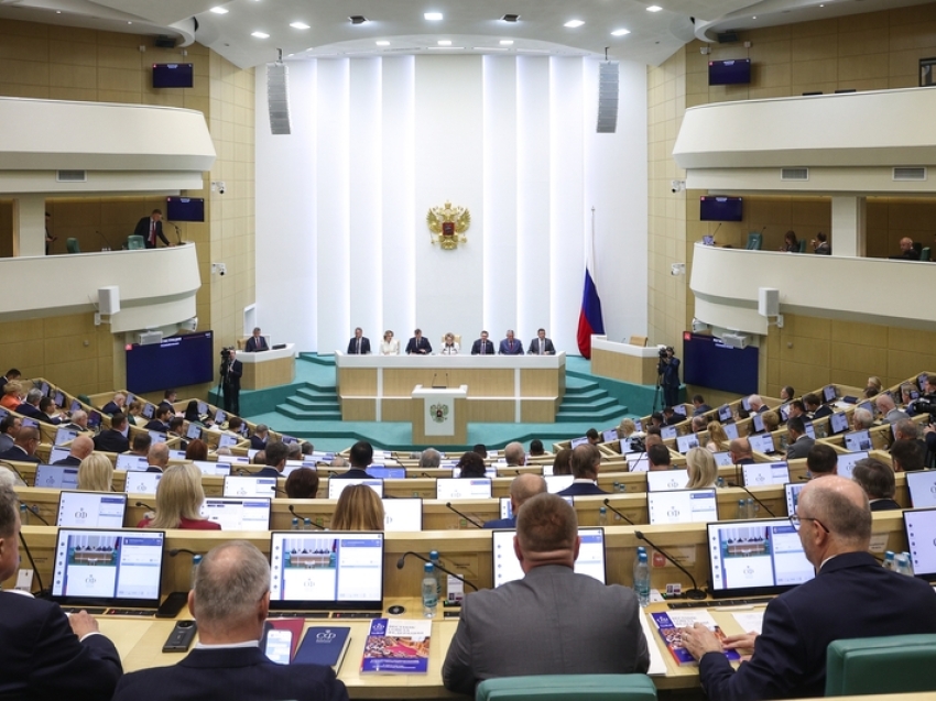 Баир Жамсуев: Одобрен закон, уточняющий требования к транспортной безопасности и дорожному движению