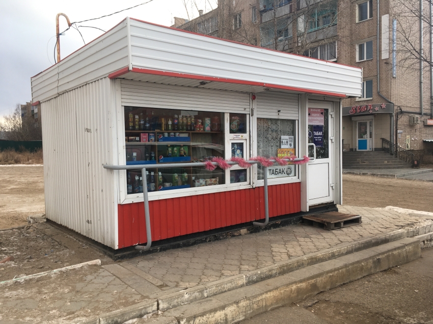 РСТ Забайкальского края выявила незаконную продажу алкоголя в двух ларьках Читы