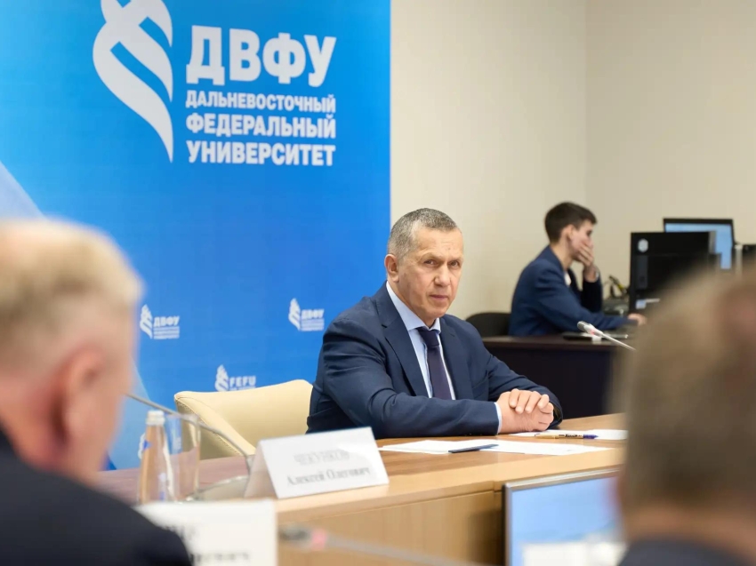 ​Юрий Трутнев: Приморский край и ДВФУ готовы к началу ВЭФ-2026