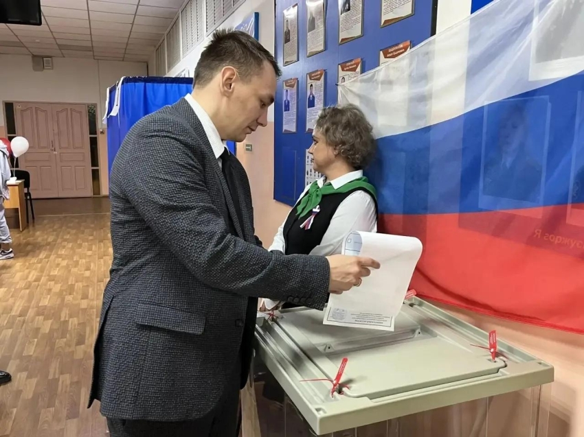 ​ЕДГ-2026: Алексей Емелюков проголосовал на выборах депутатов Государственной Думы