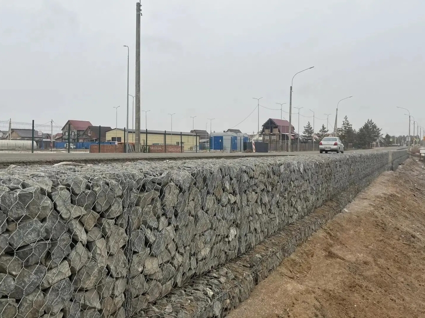 На дороге Смоленка-Карповка в Читинском округе осталось уложить 10 % асфальтобетона
