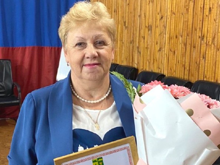 Главного бухгалтера администрации Улётовского округа Надежду Сукнёву поздравили с юбилеем