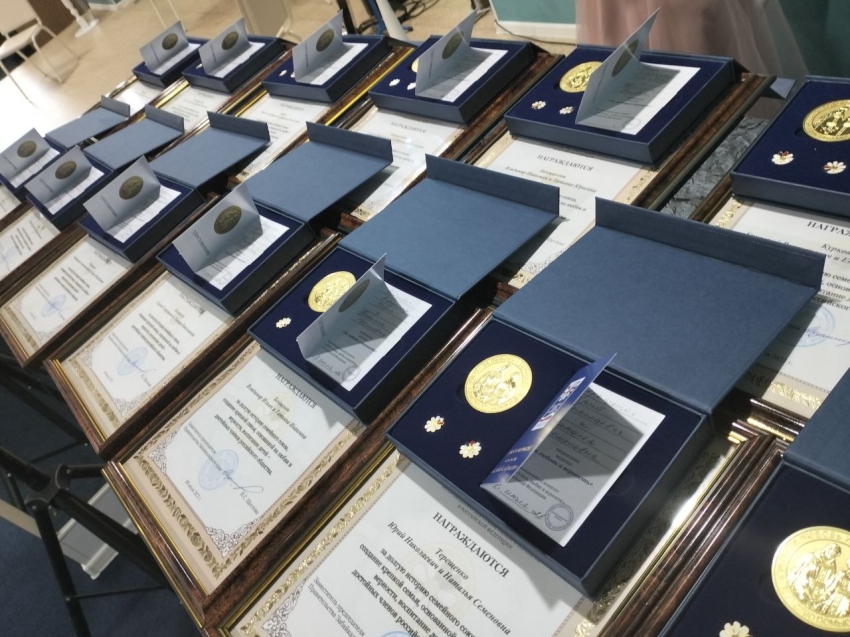 Четыре медали «За любовь и верность» получили семьи из Читинского района Zабайкалья