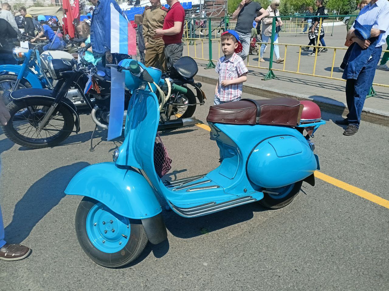 Выставка ретро-автомобилей открылась в Чите в День города | 26.05.2024 |  Чита - БезФормата