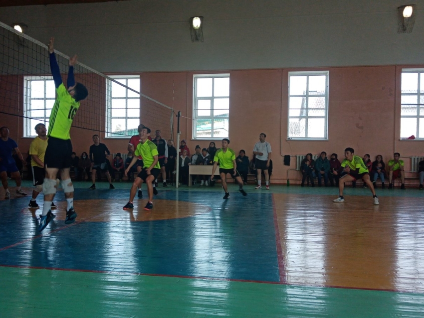В Агинском районе прошел 37-ой открытый турнир по волейболу на призы памяти Батуева Дугара Батуевича