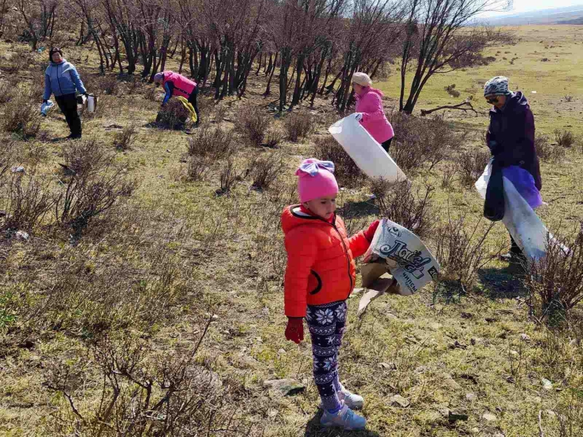 В честь Первомая в поселениях Агинского района прошли массовые субботники