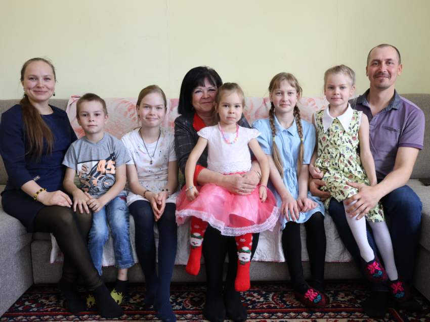 ​«Превратить пустырь в сказку? Легко! », - многодетные супруги Пряженниковы из Забайкалья проголосовали за благоустройство региона и призывают других