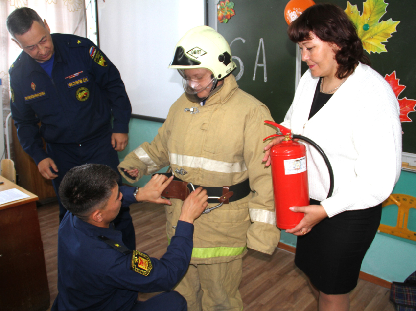 Представители ГУ «Забайкалпожспас»  провели открытый урок для учащихся школ