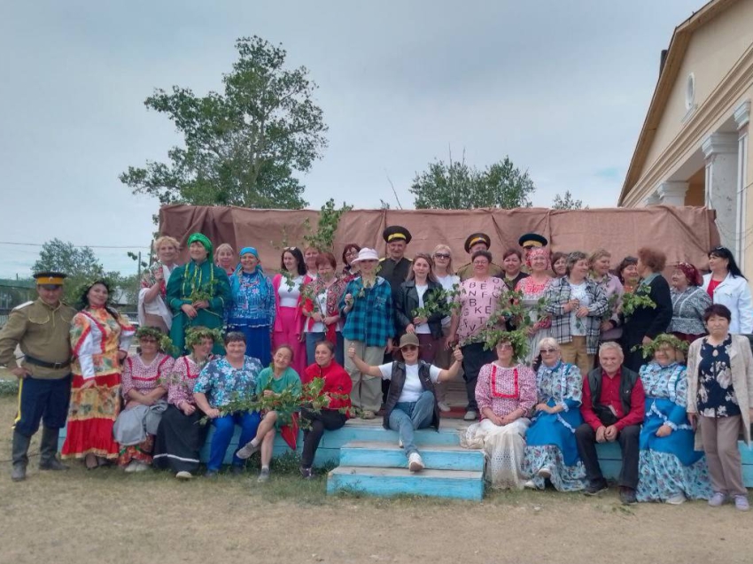 Пожарные из Чинданта стали частью районного фестиваля «Троица»