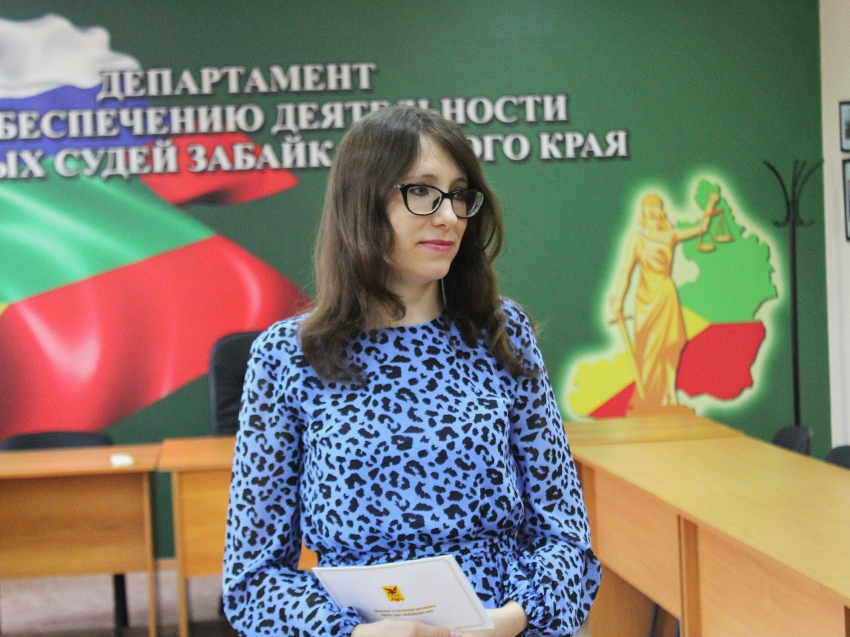 Департамент поздравил коллегу с днем рождения