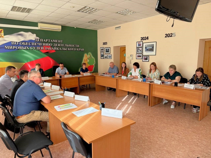 По итогам уходящего месяца в Департаменте прошло планерное совещание