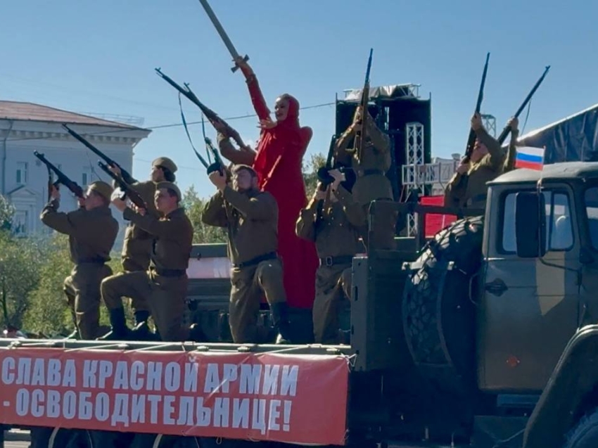 Департамент принял участие в торжественном параде в честь 80-летия Великой Победы