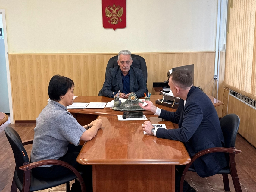 Суд идет… на встречу школьникам: руководители обсудили экскурсии для школьников