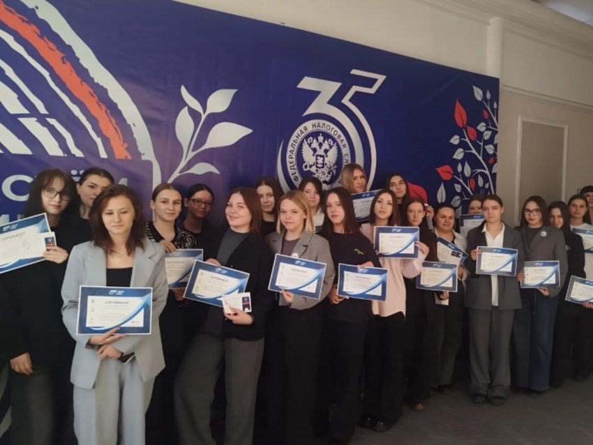 Студенты Читинского политехнического колледжа приняли участие в Налоговом диктанте