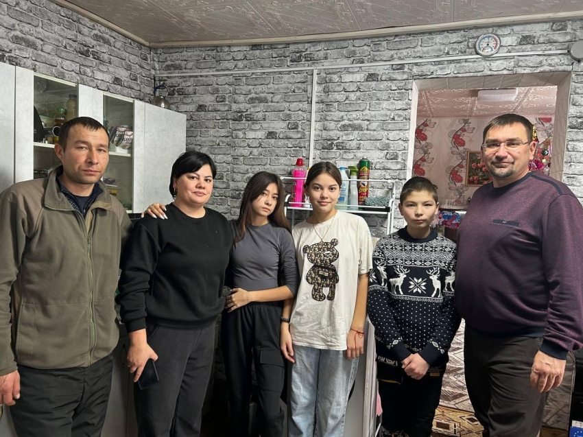 Поздравление семей участников СВО с Новым годом!