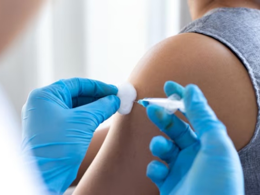 КАКИЕ ПРИВИВКИ НУЖНЫ ПОДРОСТКАМ?