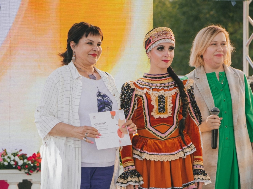 Три забайкалки получили сертификаты на бизнес-миссию в любой город России