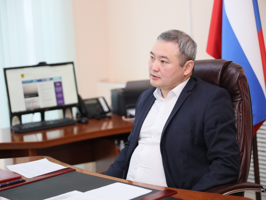 Зампред Бардалеев рассказал, какая новая удобная функция появилась у МФЦ Zабайкалья