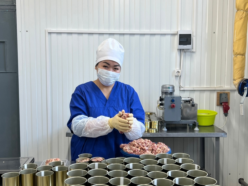 Агинский мясокомбинат начал поставлять свою продукцию на рынки Бурятии, Иркутска и Хабаровска 