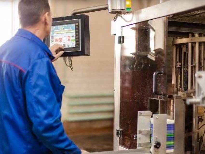 Старейший комбинат – новейшие технологии: господдержка помогла Читинскому молочному комбинату 