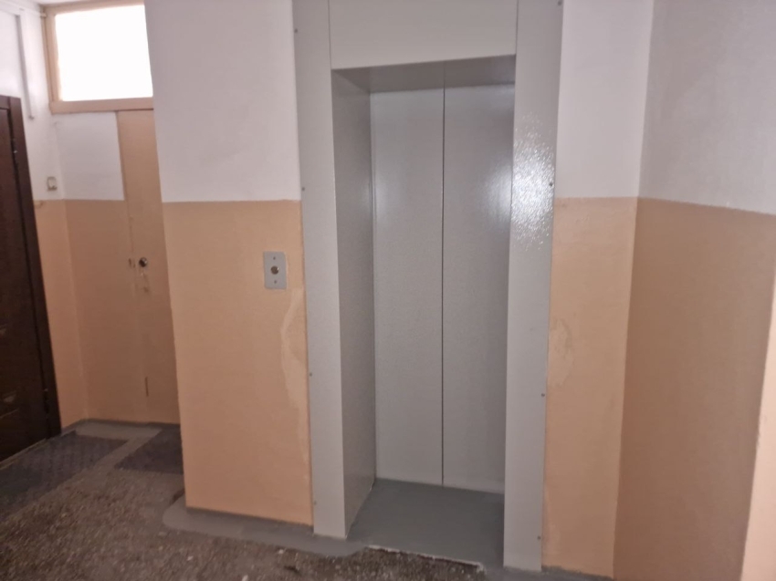 В Чите завершился капитальный ремонт по замене лифтового оборудования
