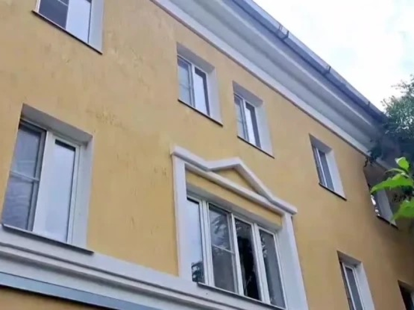 В Чите обновляют фасады многоквартирных домов