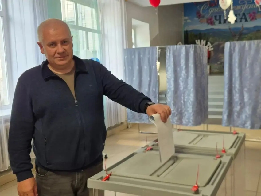 Руководитель Фонда капремонта и коллектив приняли участие в выборах в Государственную Думу