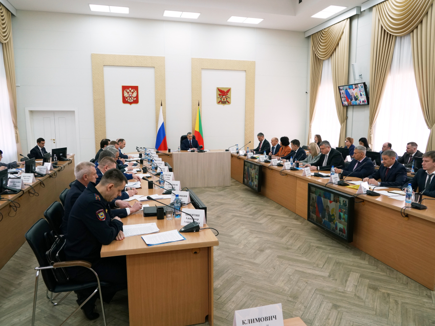 Юрий Трутнев: Работу на крупных объектах Забайкалья необходимо предоставлять в первую очередь жителям региона